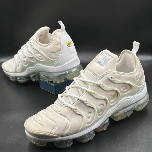 Air VaporMax Plus 'White Platinum' - Picture 6 of 11